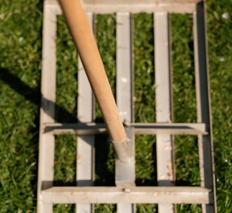 Rasenrakel mieten bei Bucchianico – für Garten & Grundstück