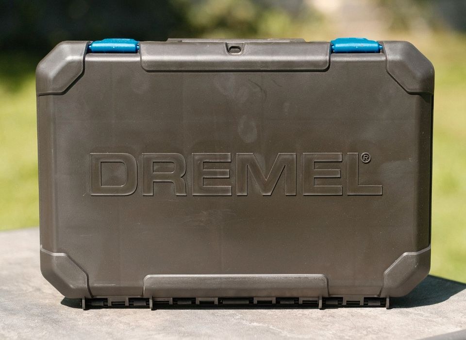 Dremel 3000 Multifunktionswerkzeug mieten bei Bucchianico – 2