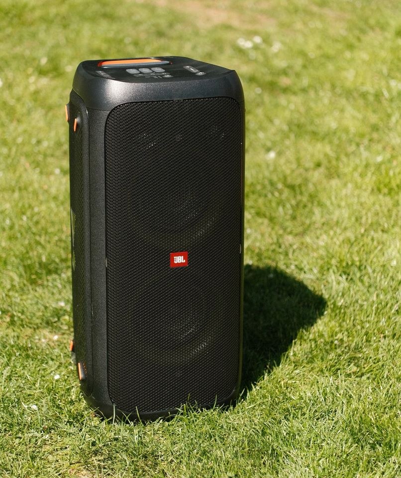 Bluetooth Partybox mieten bei Bucchianico – Party-Sound