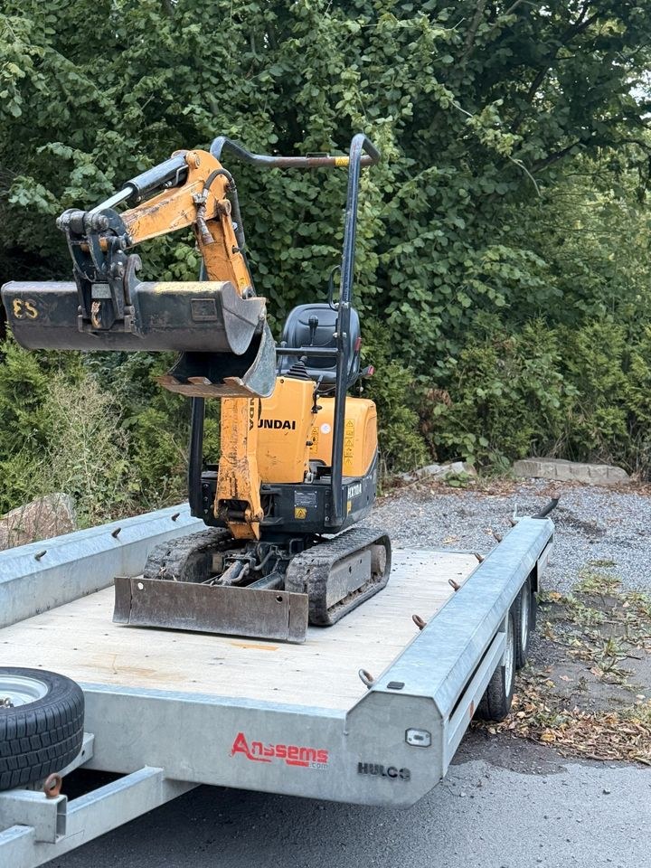 Minibagger Dumper Rüttelplatte Stampfer mieten bei Bucchianico