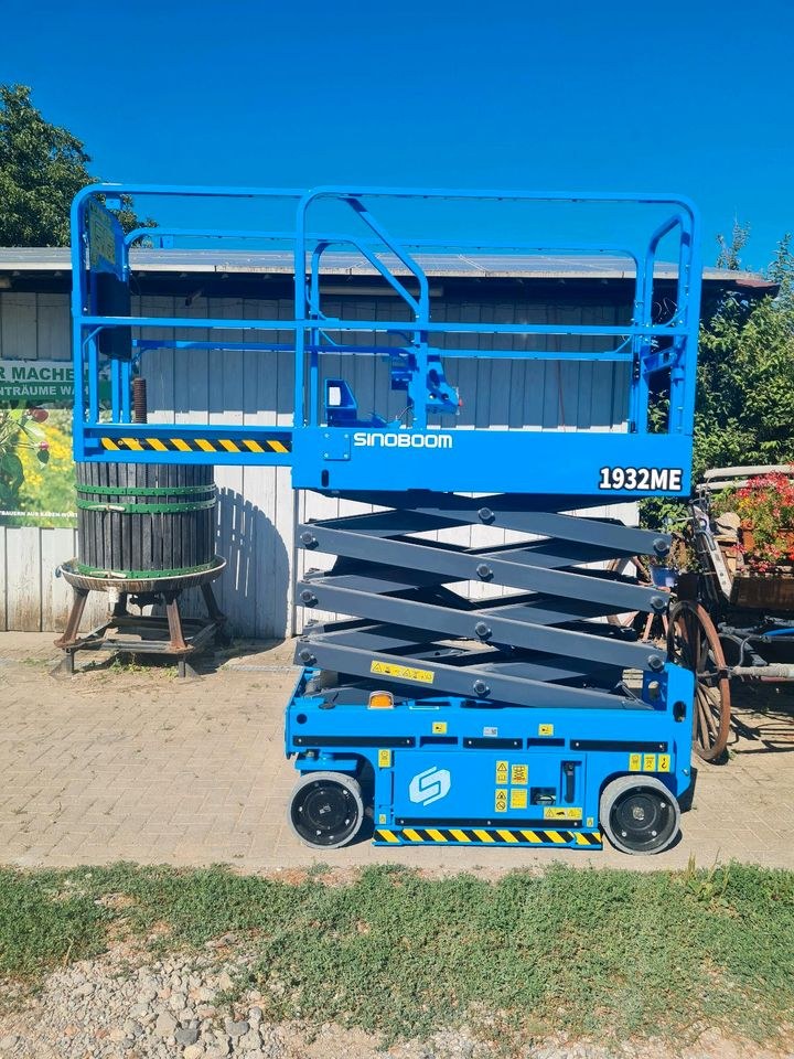 Scherenarbeitsbühne Scherenbühne 8m mieten bei S. M. Mietservice – 2