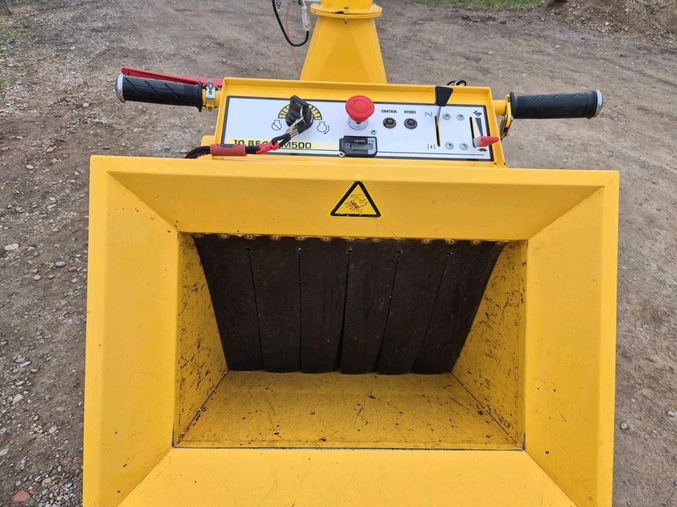 Holzhäcksler Jo Beau M500 Radantrieb mieten bei S. M. Mietservice – 3
