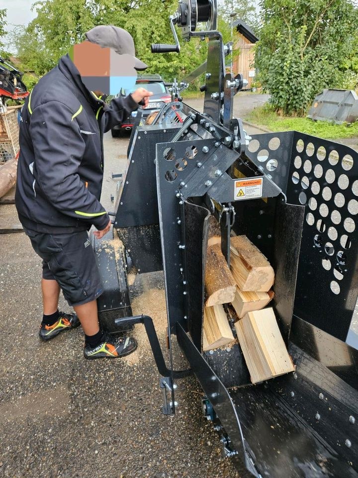 Mobiler Sägespaltautomat Pilkemaster GO mieten bei S. M. Mietservice – 2