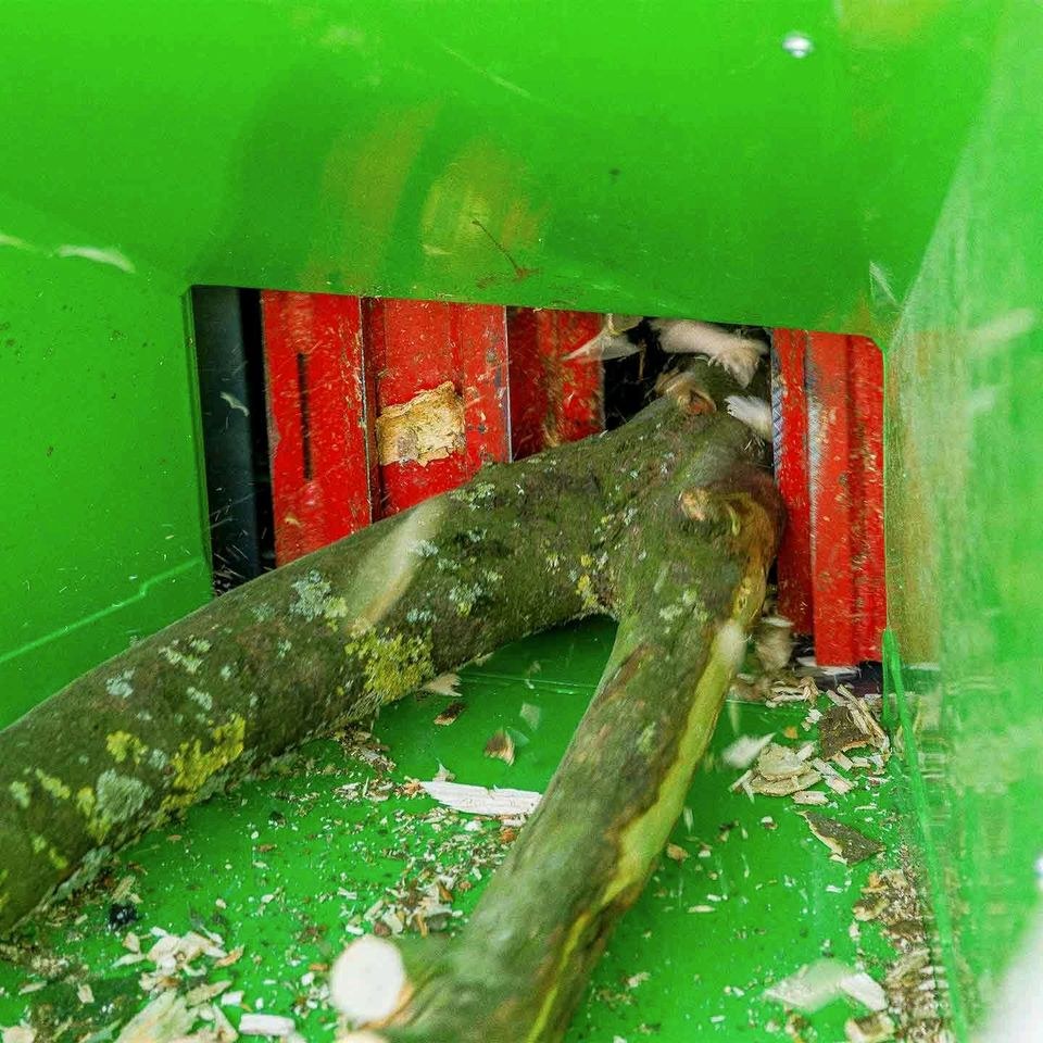 Holzhäcksler Arborist 130 mieten bei S. M. Mietservice – 2