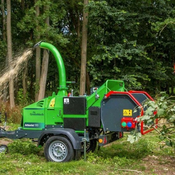 Holzhäcksler Arborist 130 mieten bei S. M. Mietservice