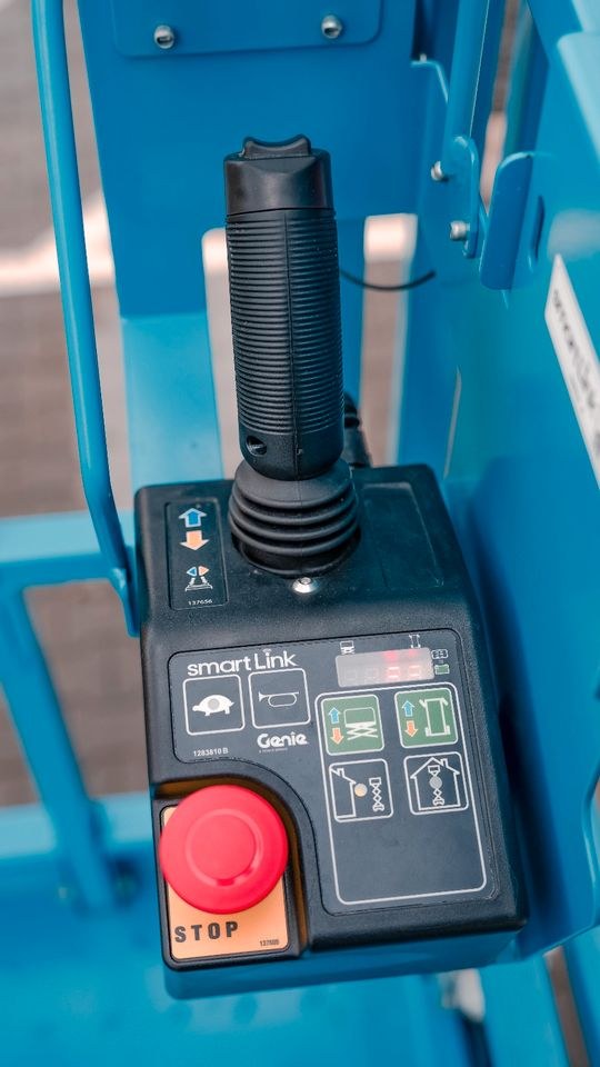 Genie GS 2646 Elektroscherenbühne Arbeitsbühne mieten bei SE Design – 3