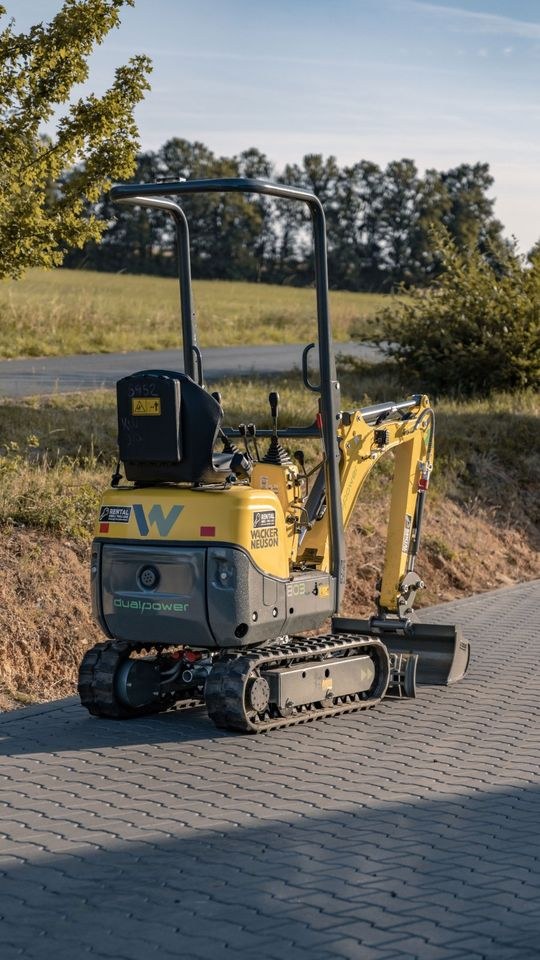 Wacker Neuson 803 Minibagger mieten bei SE Design