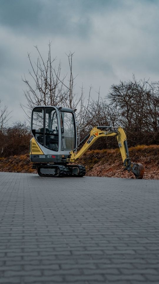 Wacker Neuson ET16 Minibagger mieten bei SE Design – 2