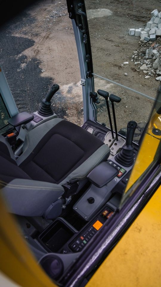 Wacker Neuson ET65 6,5t Kettenbagger Minibagger mieten bei SE Design – 4