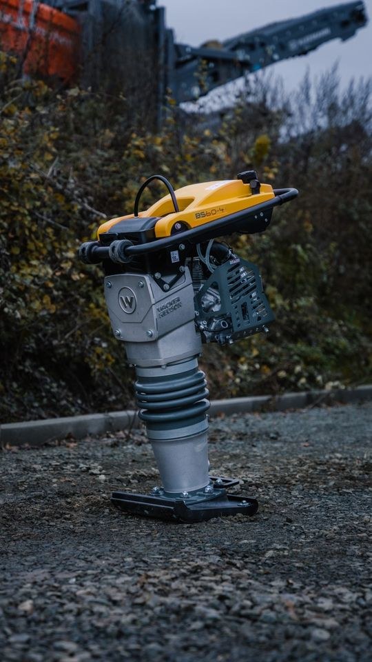Wacker Neuson Rüttelstampfer Stampfer BS60 4 mieten bei SE Design – 2