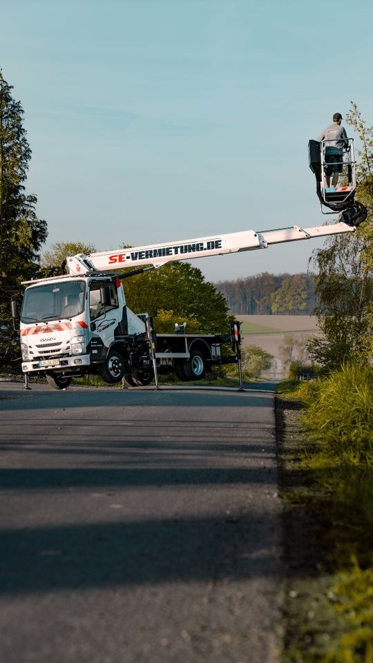 Arbeitsbühne Oil Steel Scorpion 16 pro mieten bei SE Design