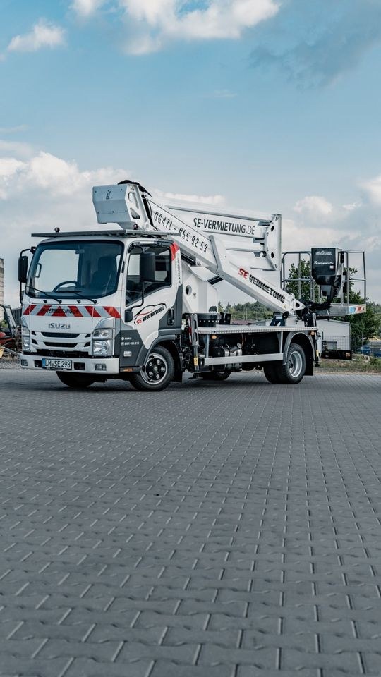 Hubsteiger Arbeitsbühne Steiger 20m mieten bei SE Design – 3