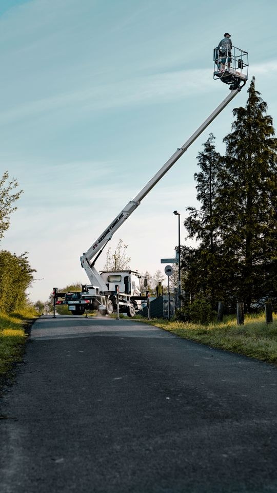 Arbeitsbühne Oil Steel Scorpion 16 pro mieten bei SE Design – 2