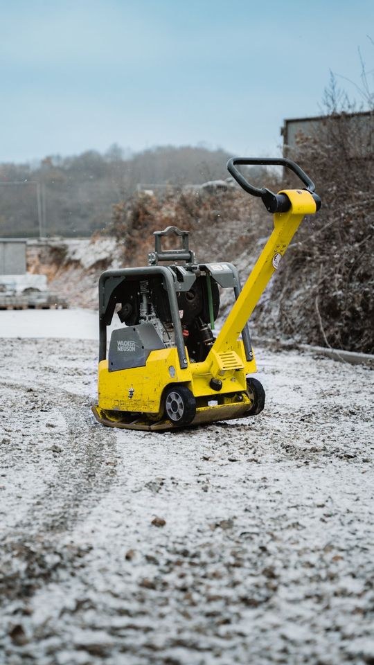Wacker Neuson Rüttelplatte DPU 3050H 200 KG mieten bei SE Design
