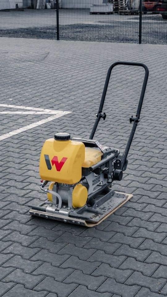 WN AP1850e Elektro Rüttelplatte mieten bei SE Design – 2