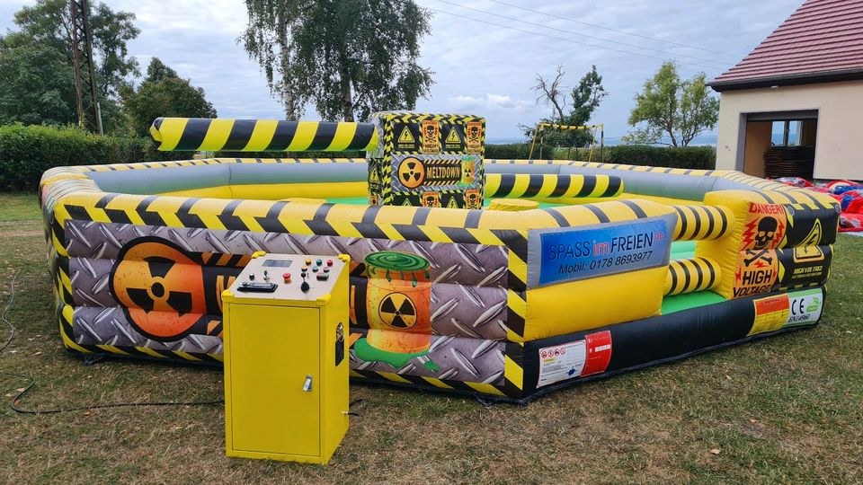 Last Man Standing Hüpfburg Bullriding Meltdown mieten in Schlotheim