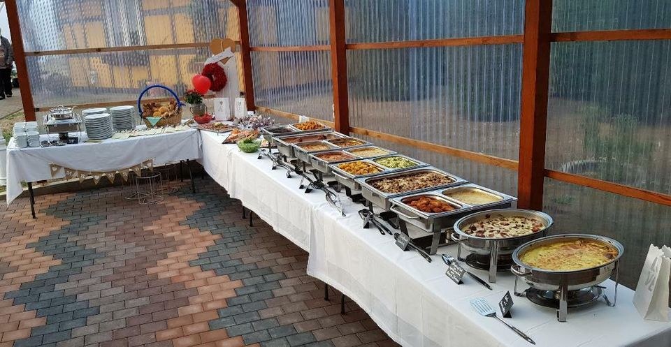 Buffet Tisch Theke Arbeitstisch 5 Stk vorhanden mieten in Schlotheim