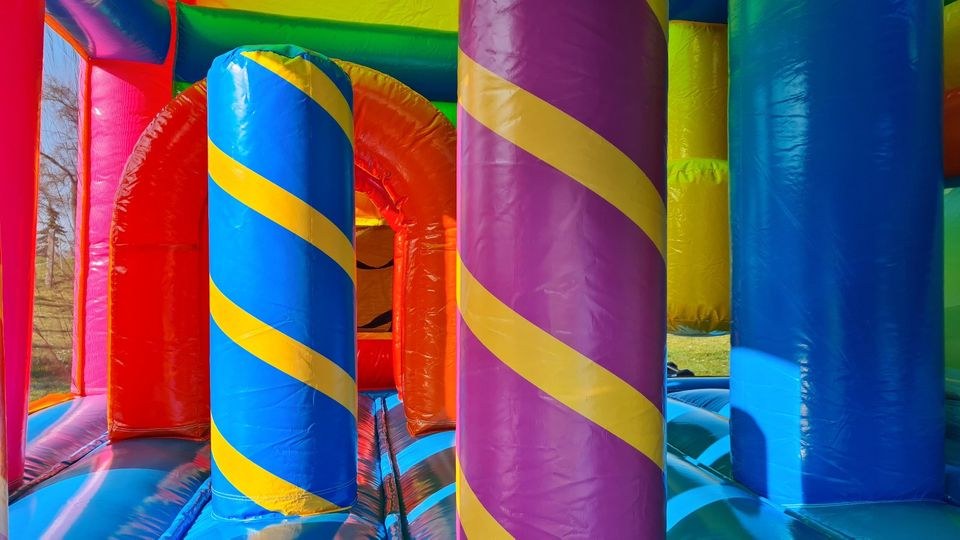 Hüpfburg Einhorn Schloss Festzelt Partyzelt mieten in Schlotheim – 3