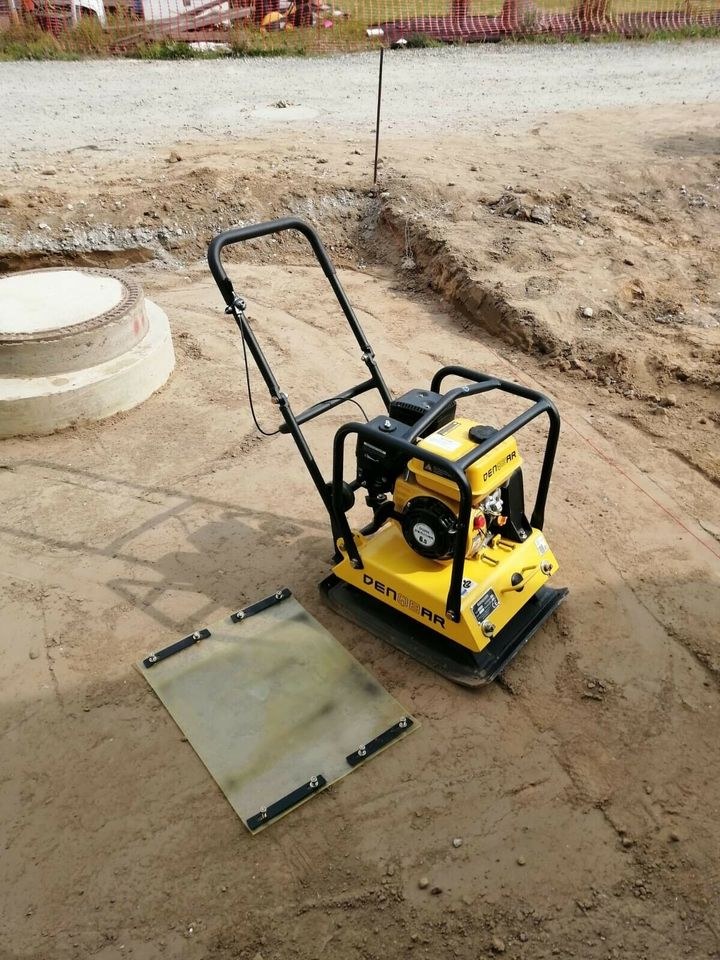 Rüttelplatte Vibrationsplatte Rüttler mieten bei SW-Verleih – 2