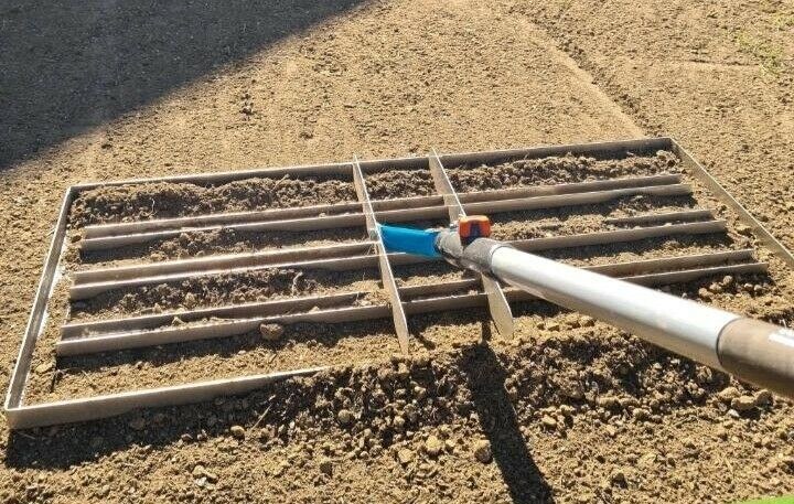 Rasenrakel level rake Flächenglätter mieten bei SW-Verleih