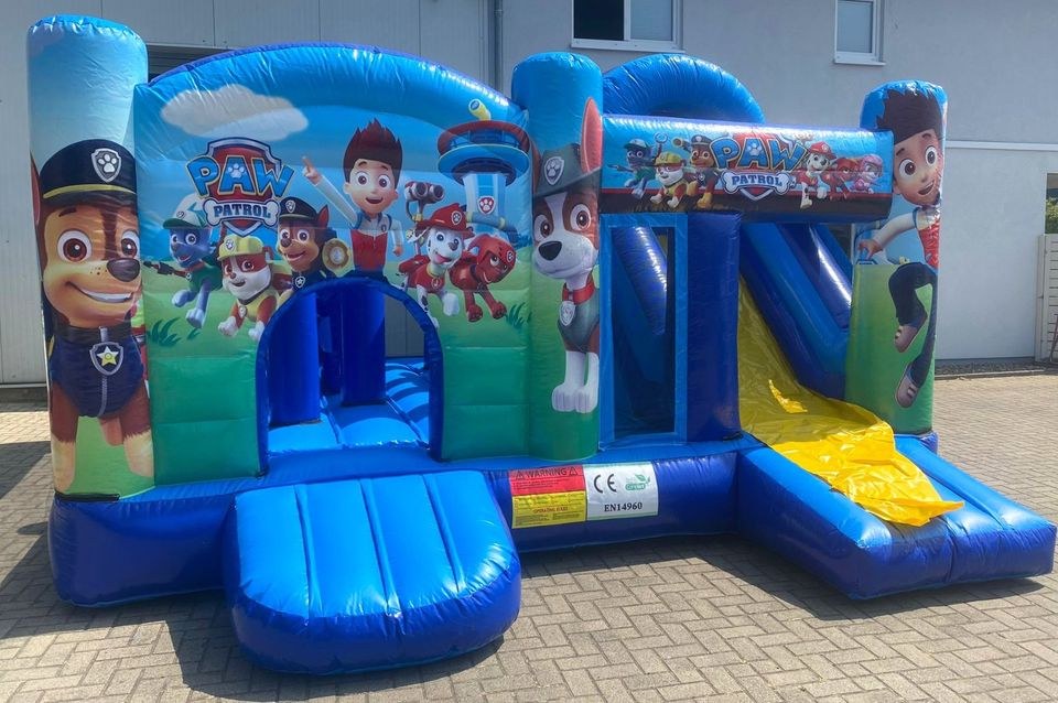 Multi Hüpfburg Donnerstag Montag mieten bei Spielpunkt