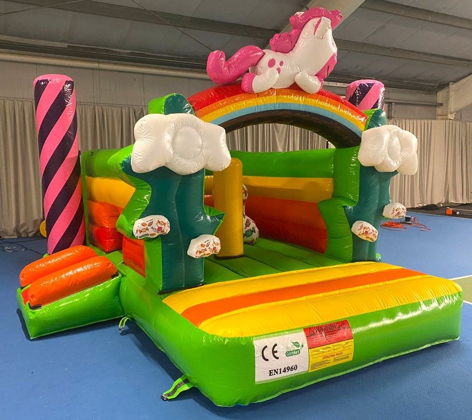Einhorn sweety Hüpfburg Donnerstag Montag mieten bei Spielpunkt – 4