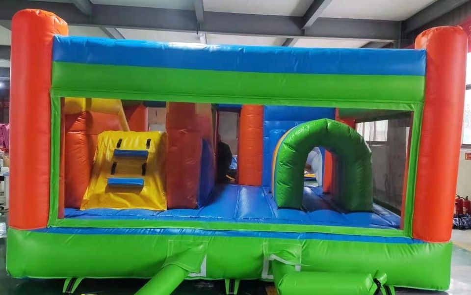 Süße Pony Hüpfburg Donnerstag Montag mieten bei Spielpunkt – 3