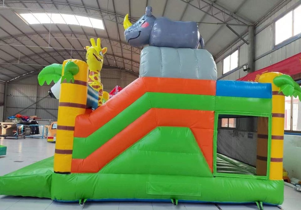 Verrückter Zoo Hüpfburg Do Mo 5,5m x 5m mieten bei Spielpunkt – 3