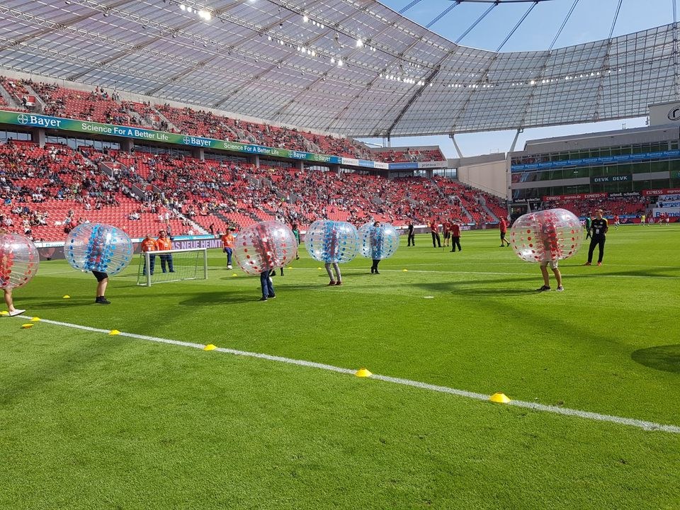 Soccer bubble balls Hüpfburg mieten bei Spielpunkt – 2