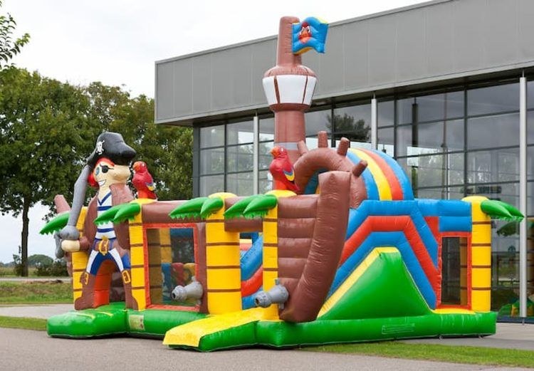 Riesen Piraten Hüpfburg Do Mo mieten bei Spielpunkt