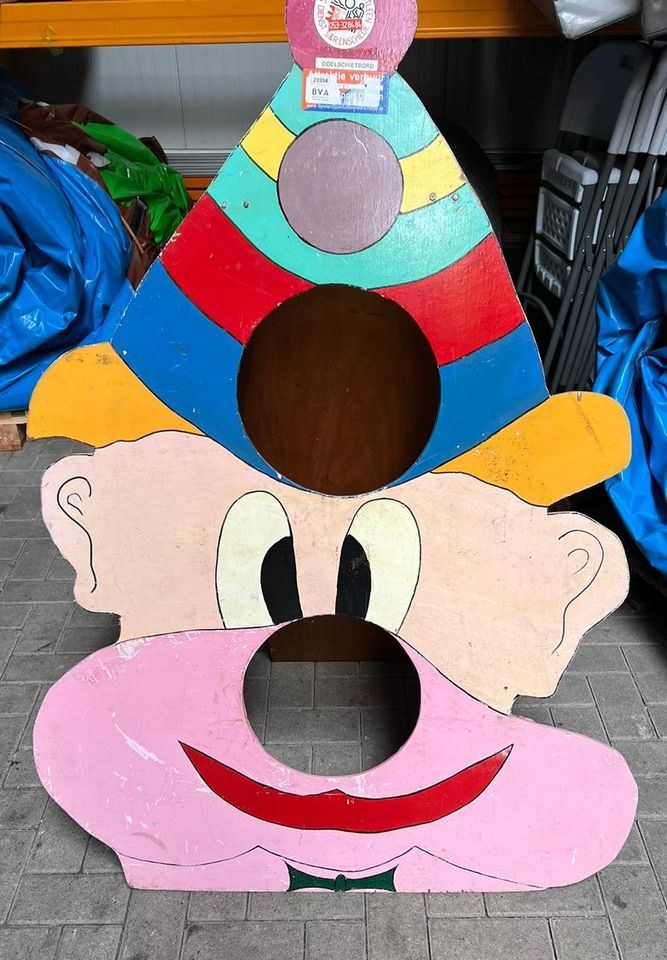 Clown Fußball Mini Golf Hüpfburg mieten bei Spielpunkt