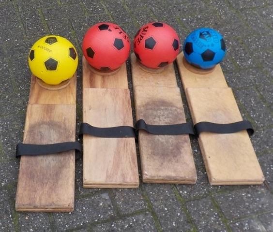Bälle balancieren Spiel ohne Grenzen Hüpfburg mieten bei Spielpunkt