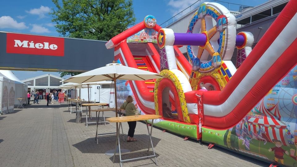 Jahrmarkt Kirmes Hüpfburg mieten in Vechta – Hüpfspaß für jede Feier – 2