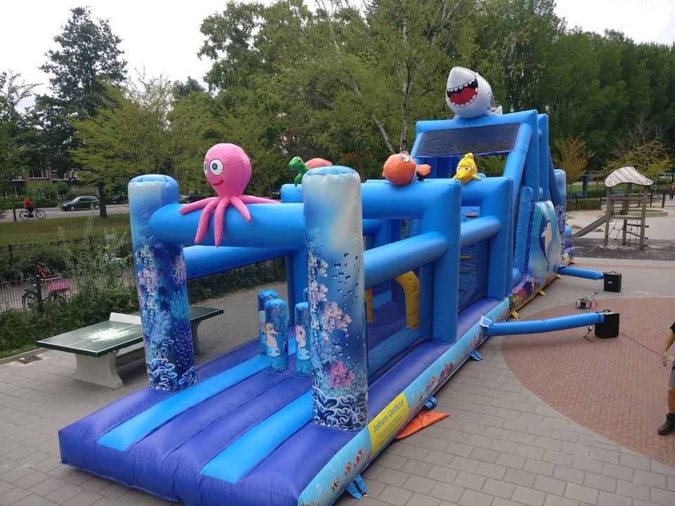Ocean Hindernisparcours Hüpfburg mieten bei Spielpunkt