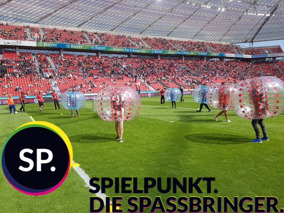 10 Soccer Balls Bubble Fußball Bälle mieten bei Spielpunkt