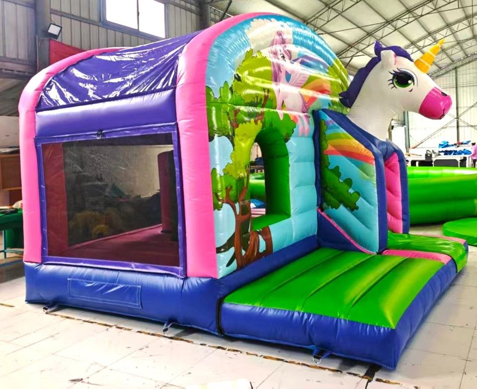 Schöne überdachte Einhorn Mittel Hüpfburg mieten bei Spielpunkt – 2