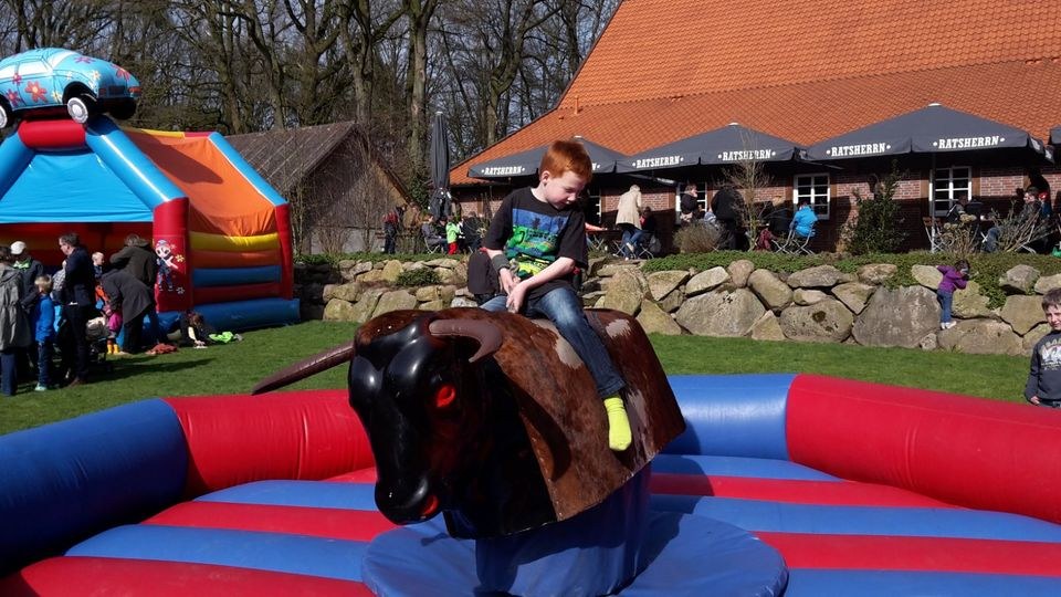 Bull riding M Rodeo Bullen reiten Hüpfburg mieten bei Spielpunkt – 2