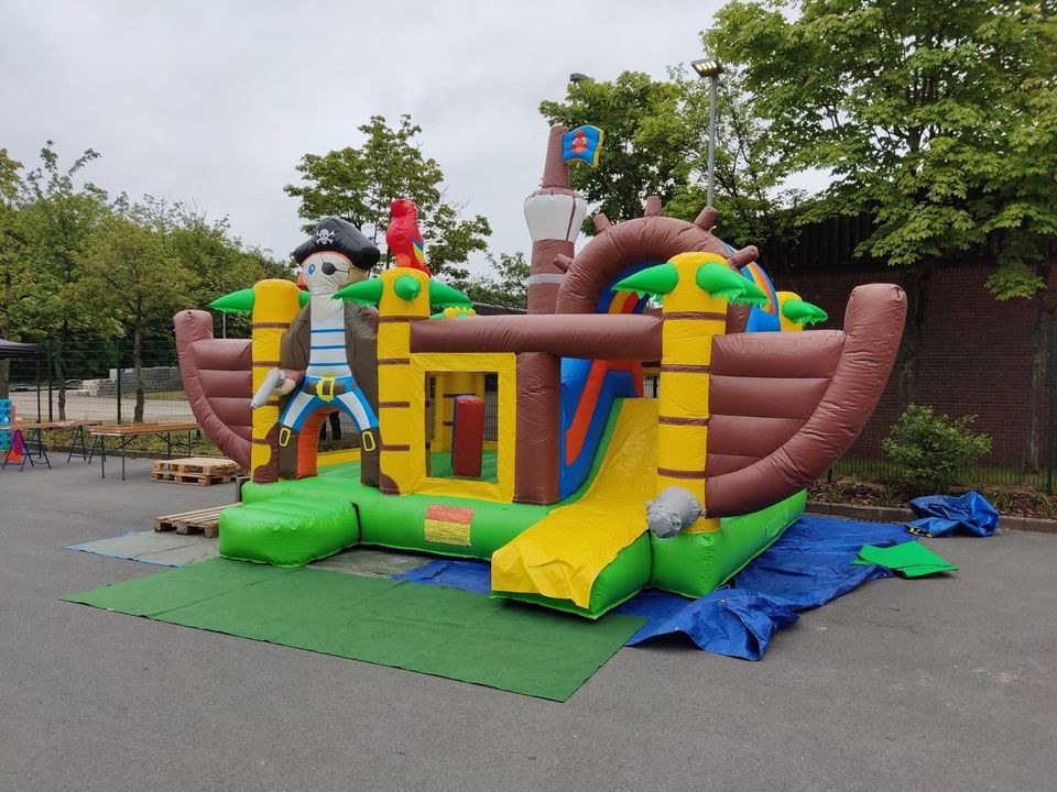 Überraschungs Hüpfburg mieten bei Spielpunkt – Hüpfspaß für jede Feier – 4