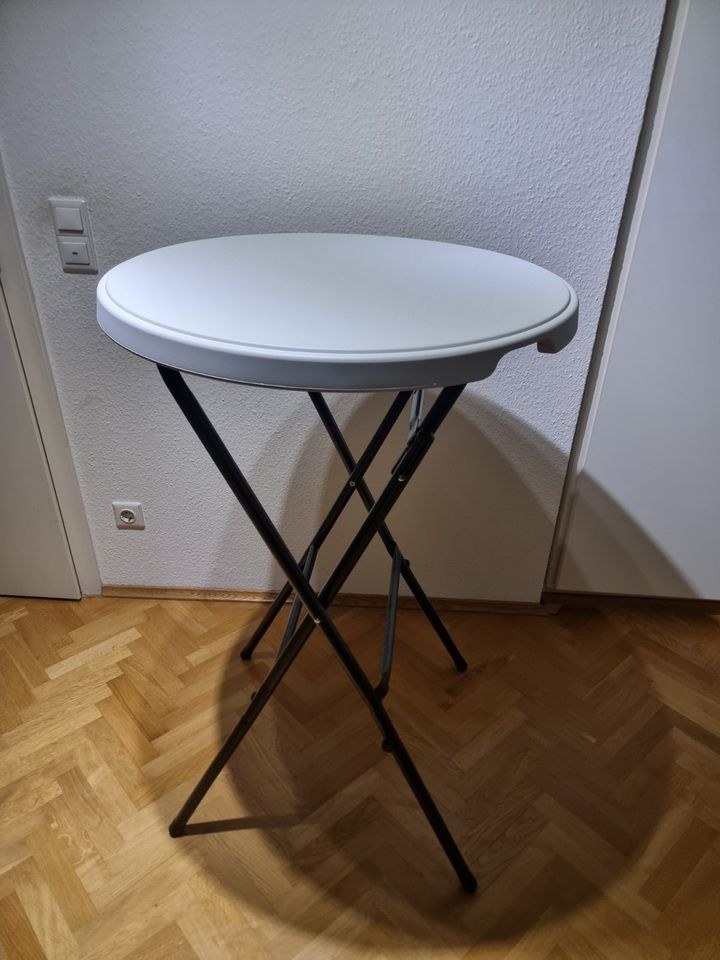 Stehtische klappbar Optional Husse mieten in Leipzig, Zentrum-Nord