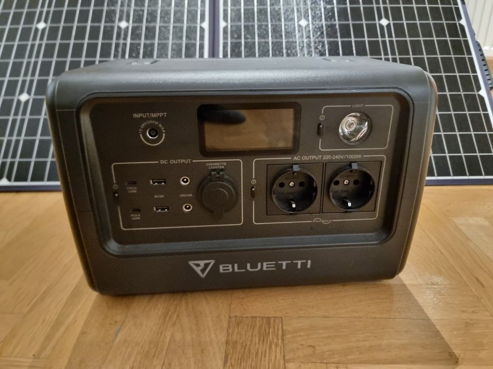 Powerstation Bluetti EB70 716 Wh Solarpanel mieten