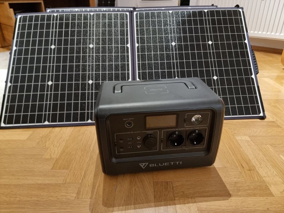 Powerstation Bluetti EB70 716 Wh Solarpanel mieten – 2