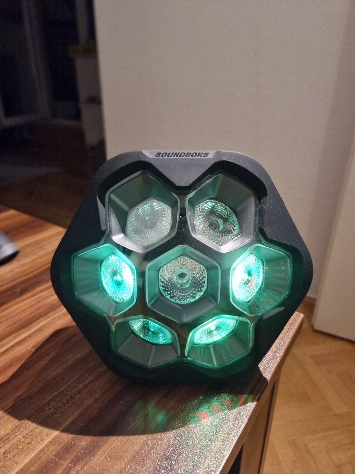 Soundboks Lightboks Akku Lampe mieten in Leipzig, Zentrum-Nord – 4