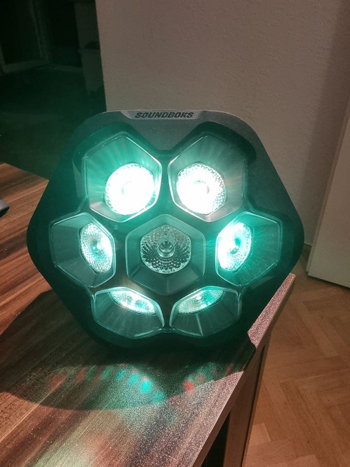 Soundboks Lightboks Akku Lampe mieten in Leipzig, Zentrum-Nord