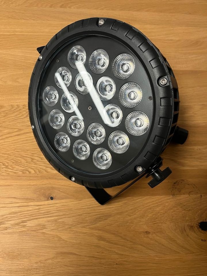 RGBW LED Strahler Partys OUTDOOR mieten bei Steinhanses-Landtechnik – 2