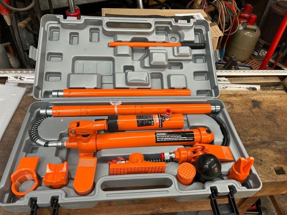 Werkzeug ,10t Hydraulik mieten bei Dirk Stockhausen Mietservice – 2
