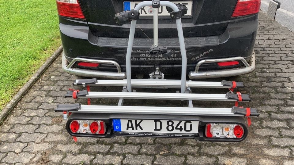 Fahrradträger Anhängerkupplung 3 Bikes mieten in Hirz-Maulsbach – 2