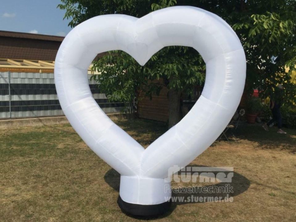 Riesen Herz XXL 2,20 m Heiratsantrag Deko mieten in Saarwellingen