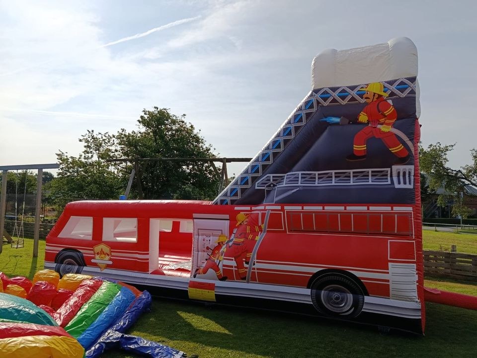 Feuerwehr Hüpfburg XXL mieten bei S&V Veranstaltungs