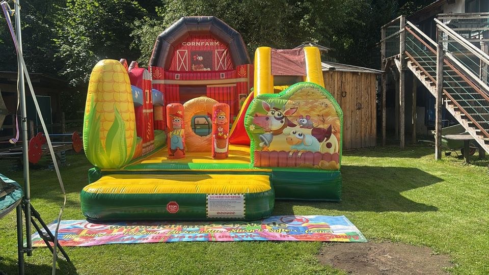 Hüpfburg Bauernhof Multiplay mieten bei S&V Veranstaltungs