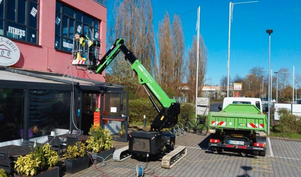 Raupen Arbeitsbühne 12m mieten bei SW-Indutec – für Montage & Fassade – 4